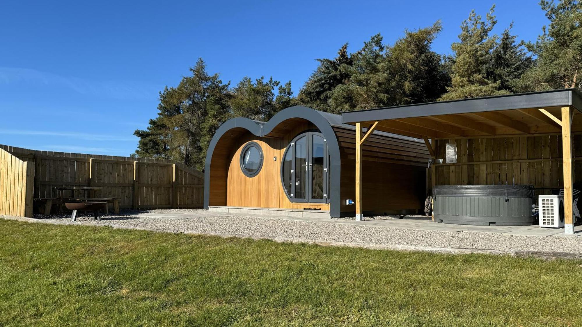 Juniper Lodges Inverness Exterior photo